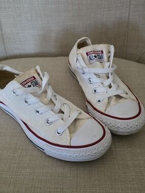 Converse All Star Low Top Sneakers in White with Red Trim